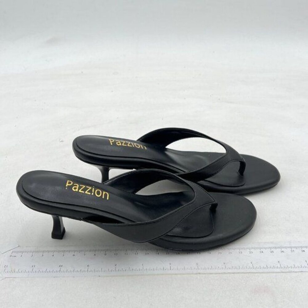 Pazzion Black Leather Kitten Heel Thong Sandals - Picture 3 of 7